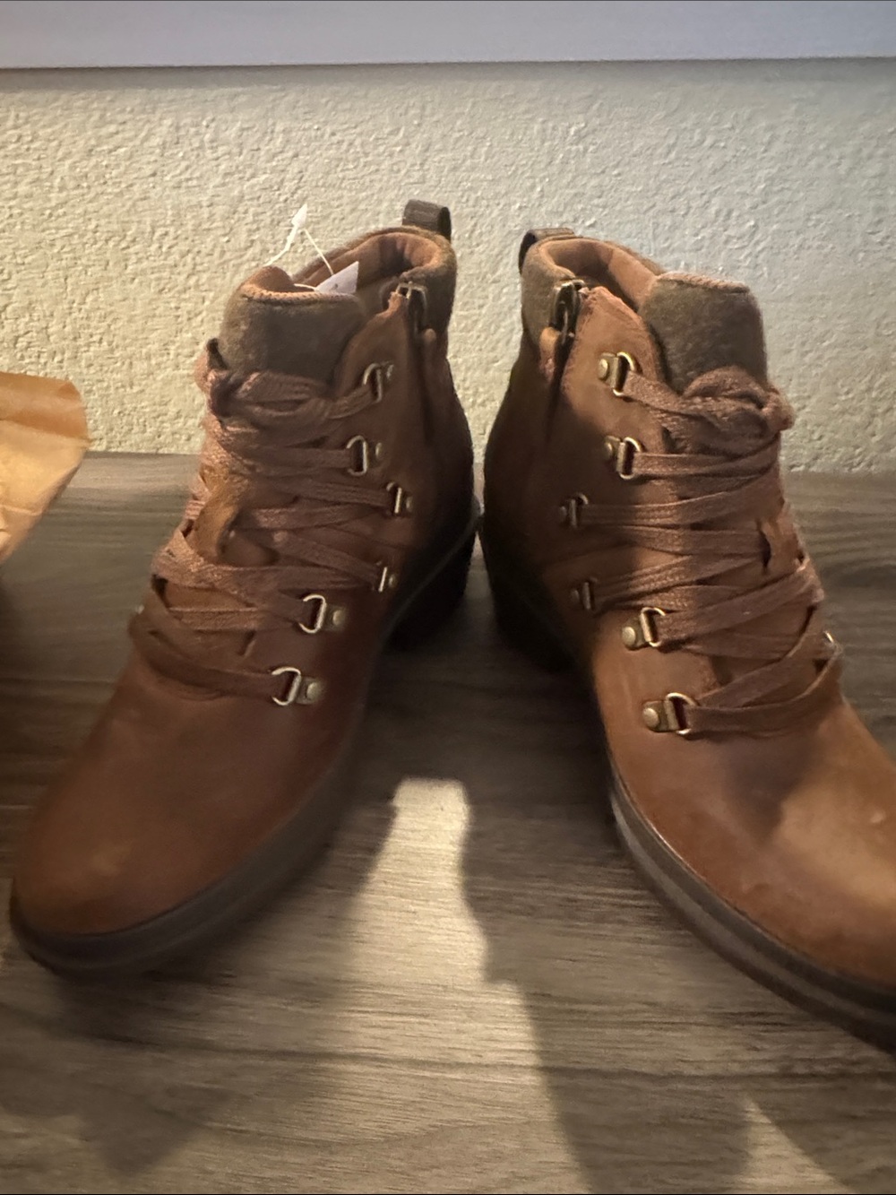 NIOB Merrell $126 Chateau III Lace-Up Waterproof Leather Boot, Women’s size 5.5